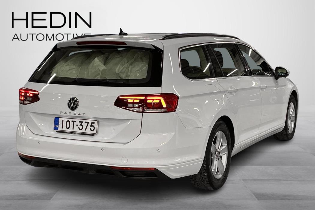 Volkswagen Passat 2022