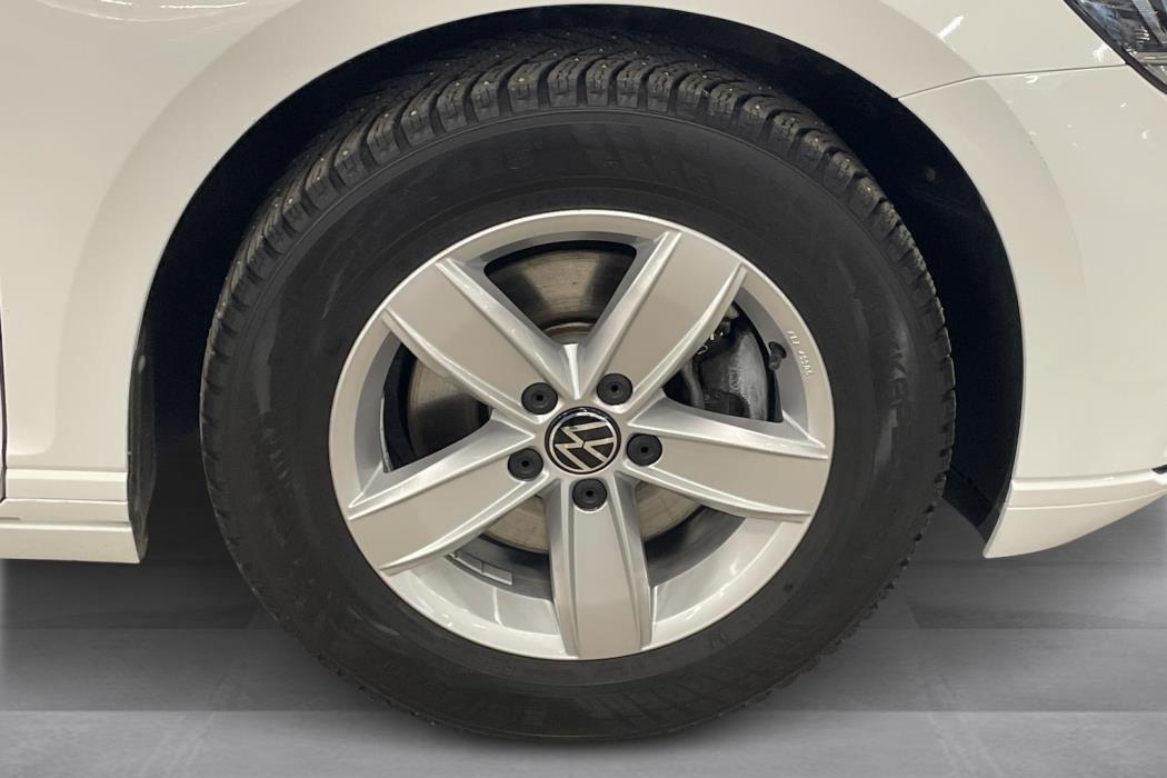 Volkswagen Passat 2022