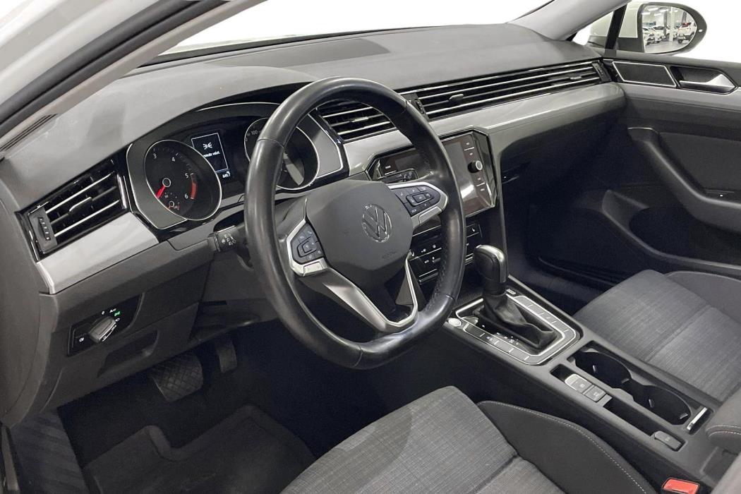 Volkswagen Passat 2022