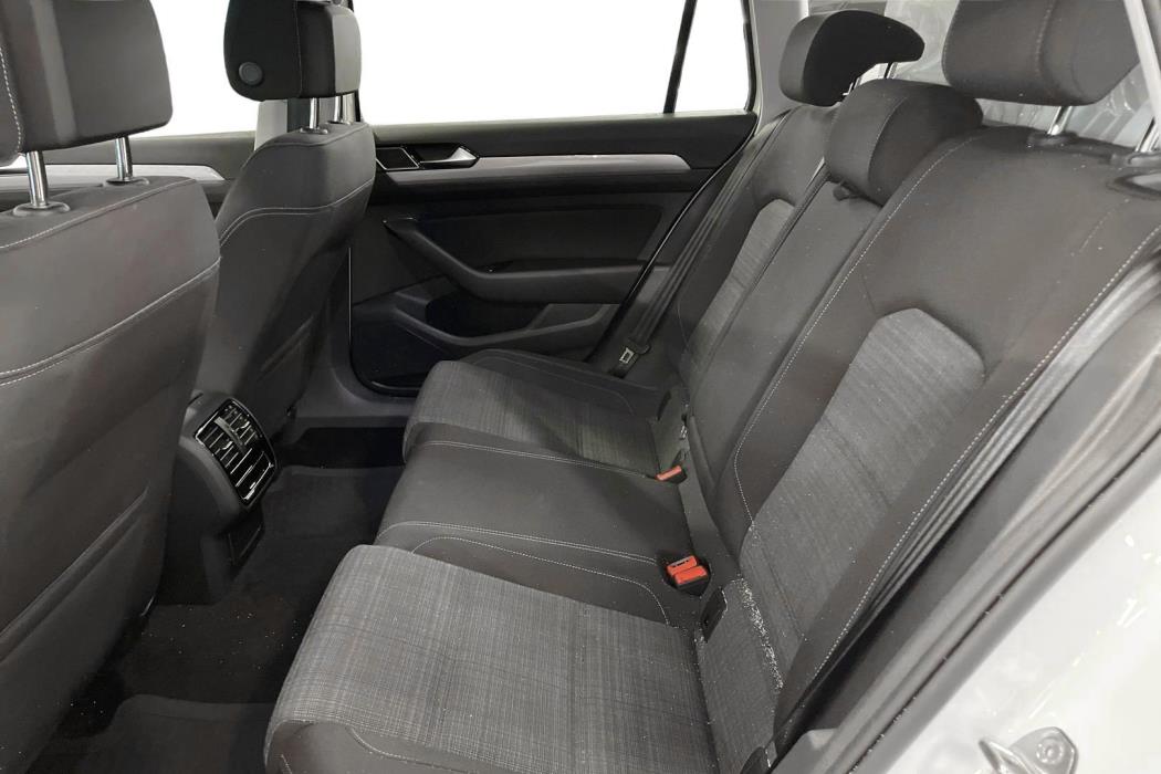 Volkswagen Passat 2022