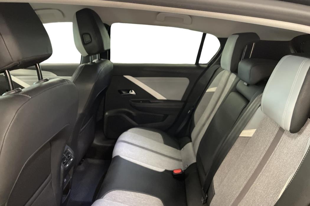 Opel Astra 2022