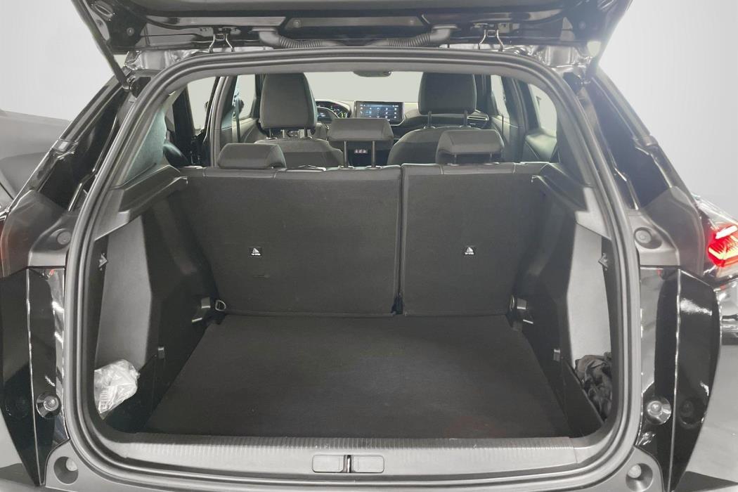 Peugeot e-2008 2023