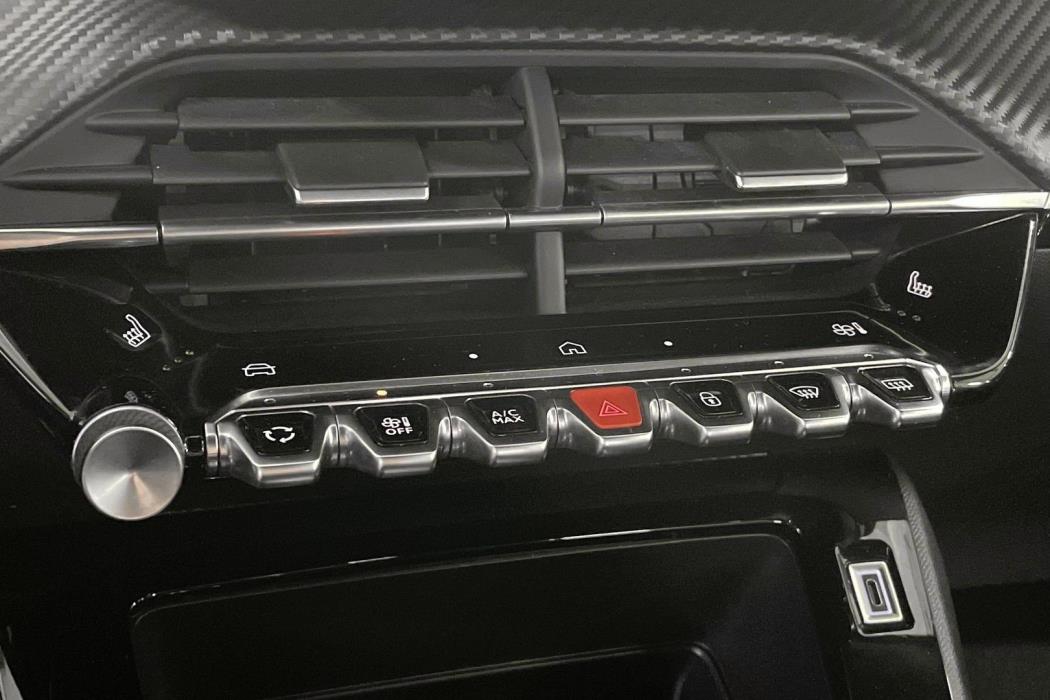 Peugeot e-2008 2023