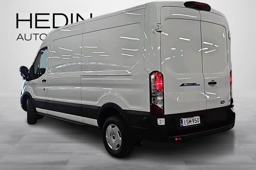 FORD TRANSIT 2025