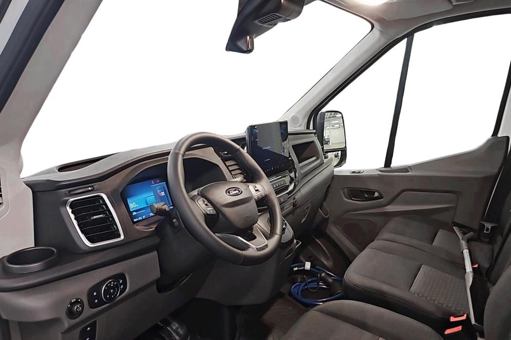 FORD TRANSIT 2025