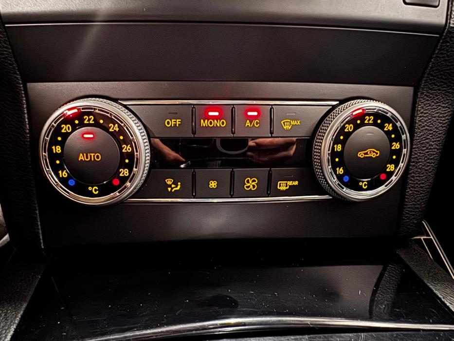 Mercedes-Benz GLK 2011