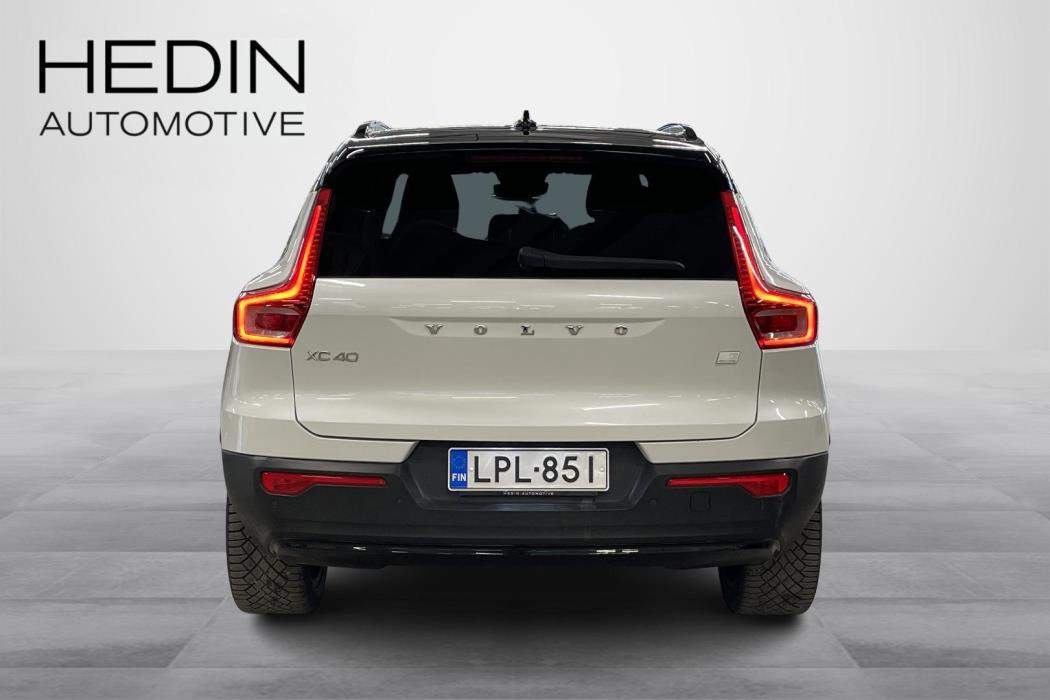 Volvo XC40 2021