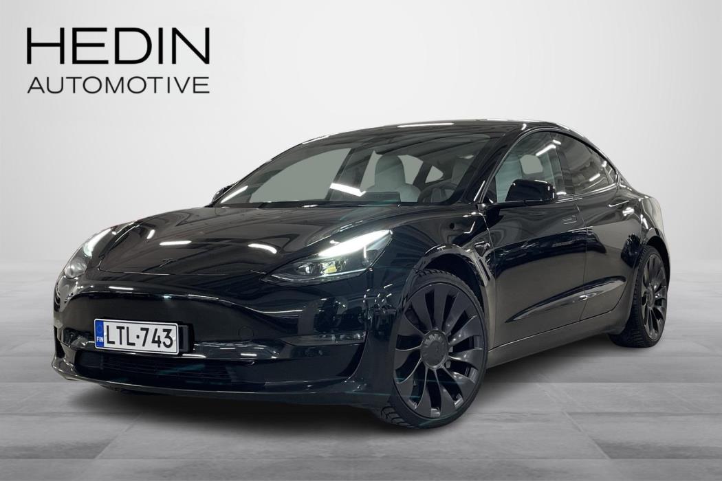 Tesla Model 3 2022