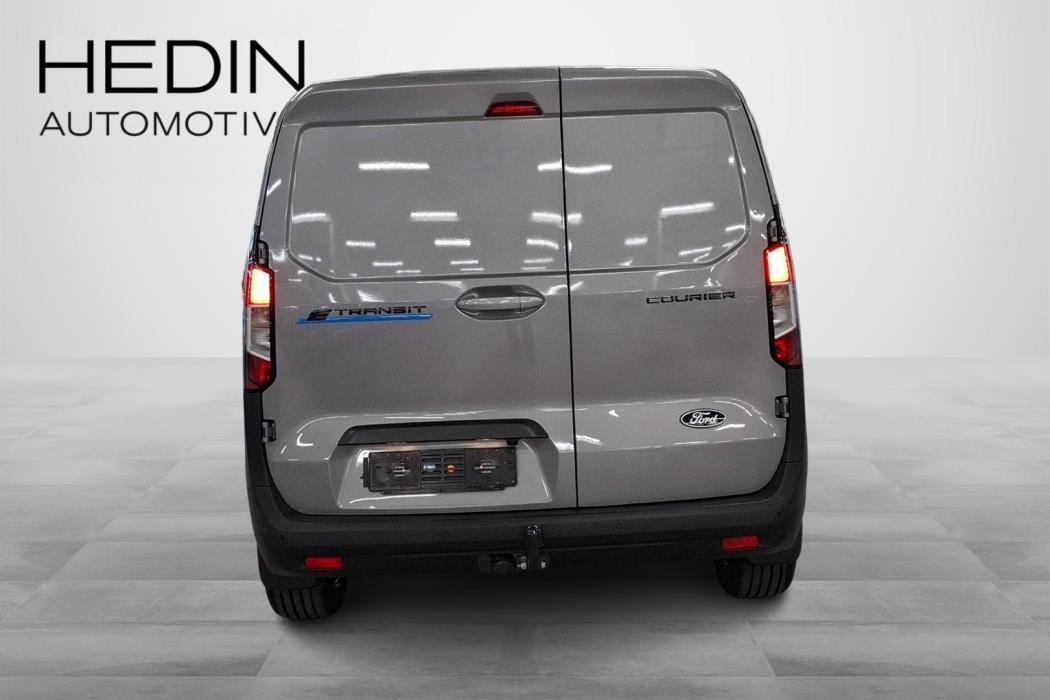 Ford Transit Courier 2026