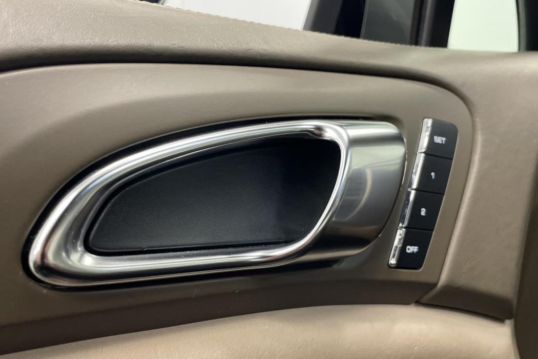 Porsche Cayenne 2011