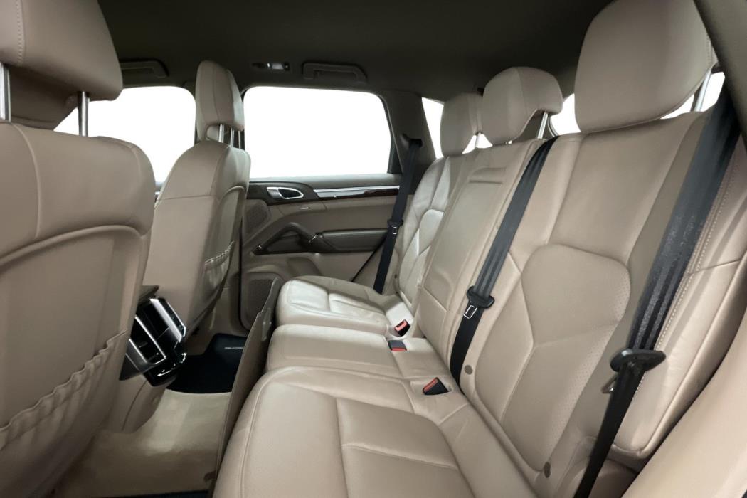 Porsche Cayenne 2011