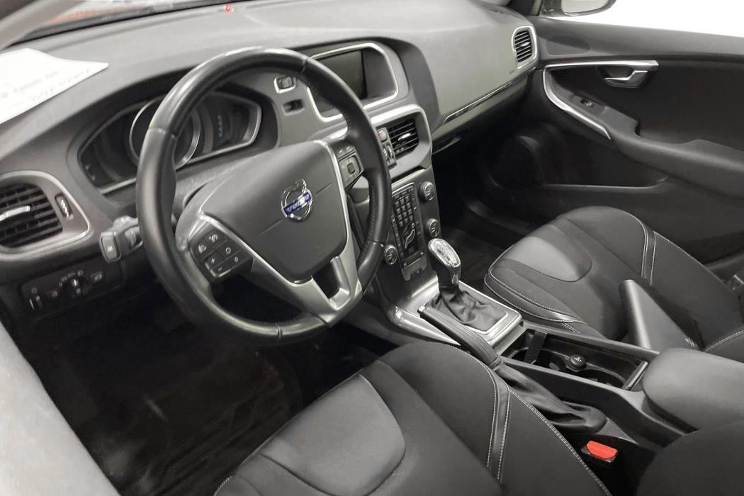 Volvo V40 2013