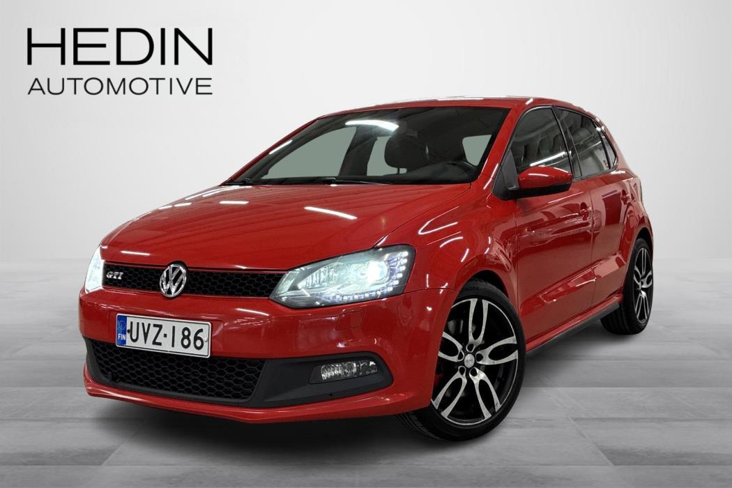 VOLKSWAGEN Polo 2013