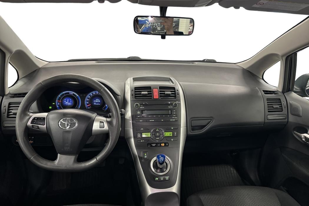 Toyota Auris 2012