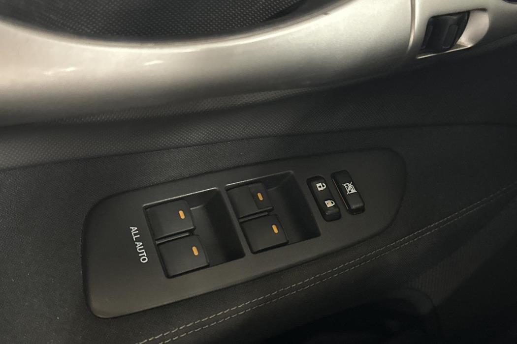 Toyota Auris 2012