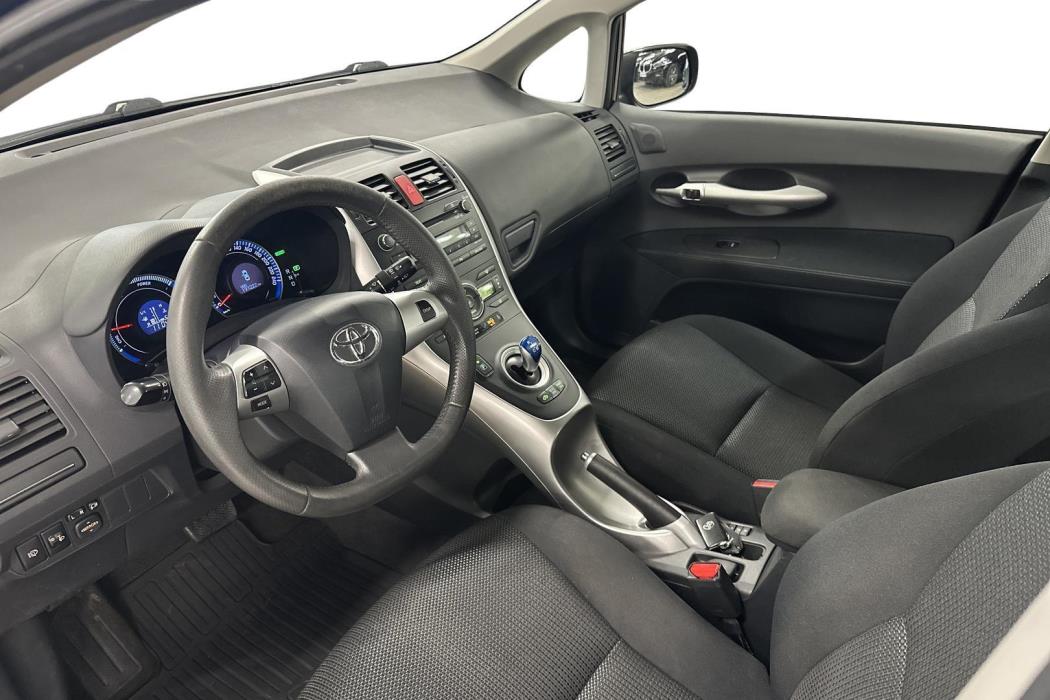 Toyota Auris 2012
