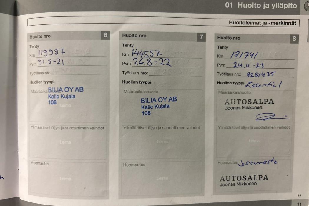 VOLVO V40 2015