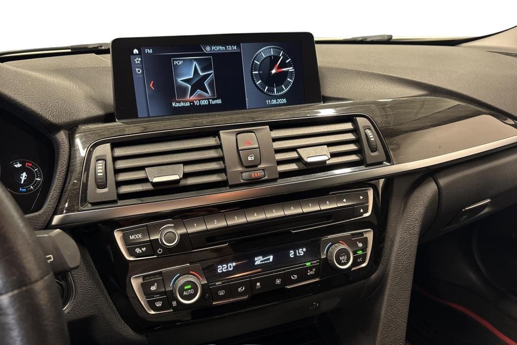 BMW 320 2019