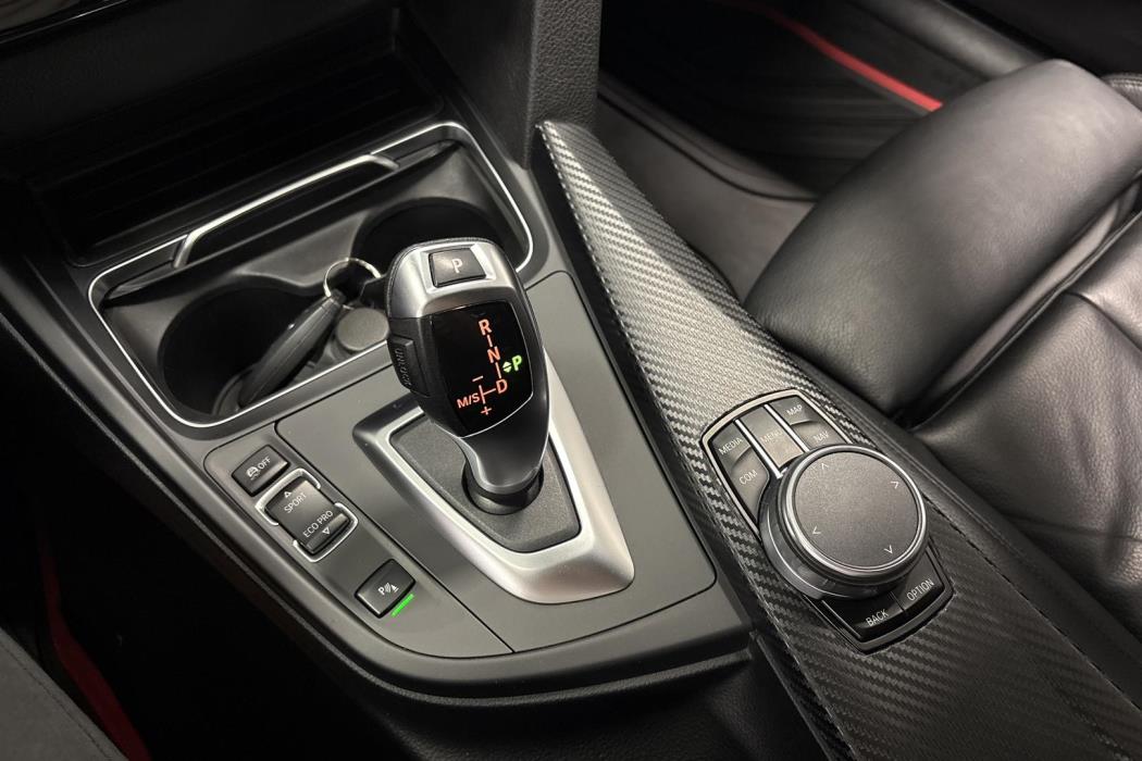 BMW 320 2019