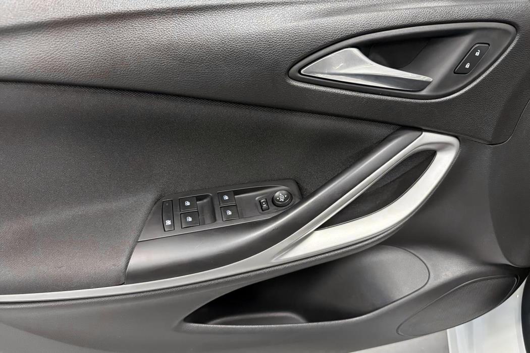 OPEL ASTRA 2022