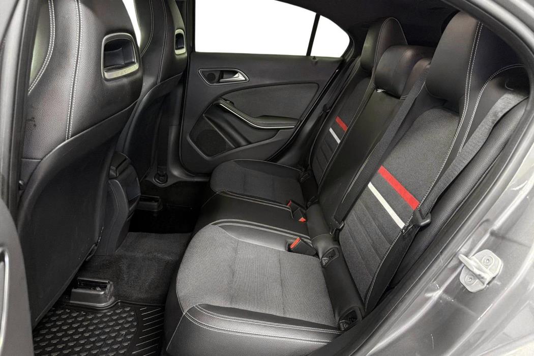 Mercedes-Benz A 2014