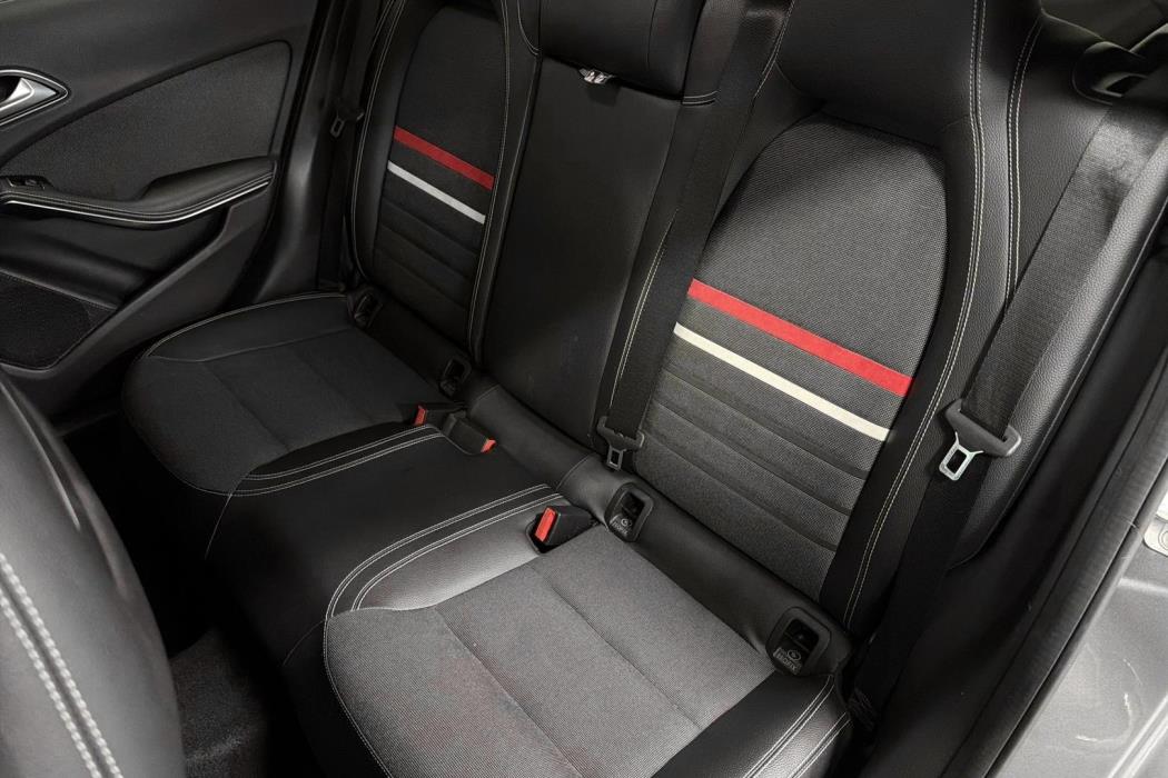Mercedes-Benz A 2014