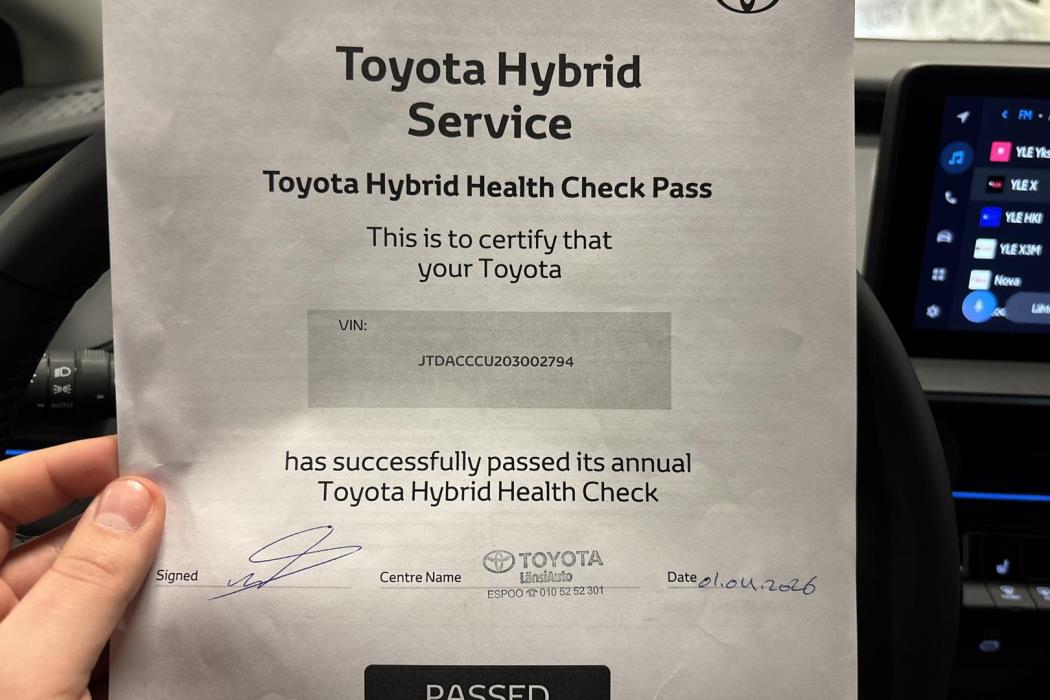 Toyota Prius Plug-in 2023