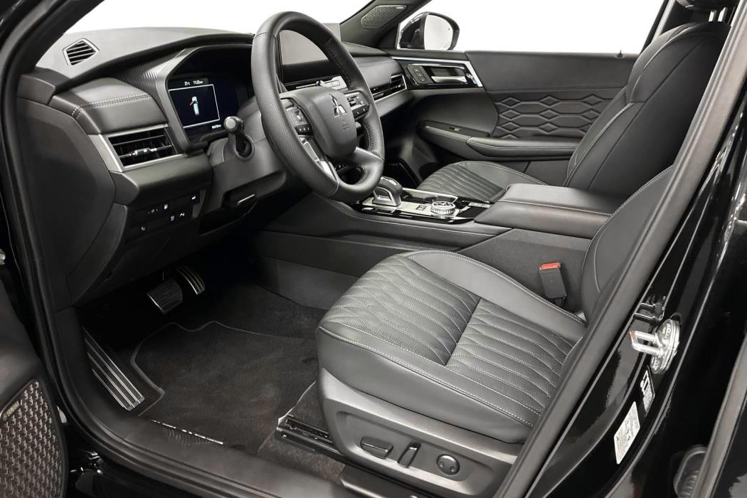 Mitsubishi Outlander 2026