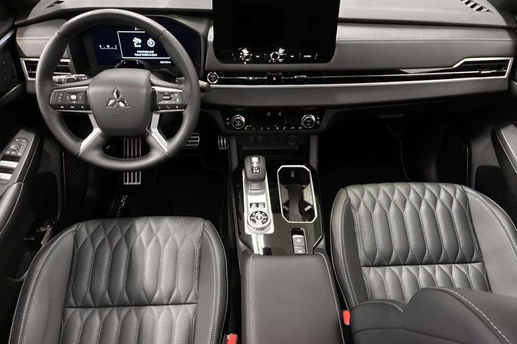 Mitsubishi Outlander 2026