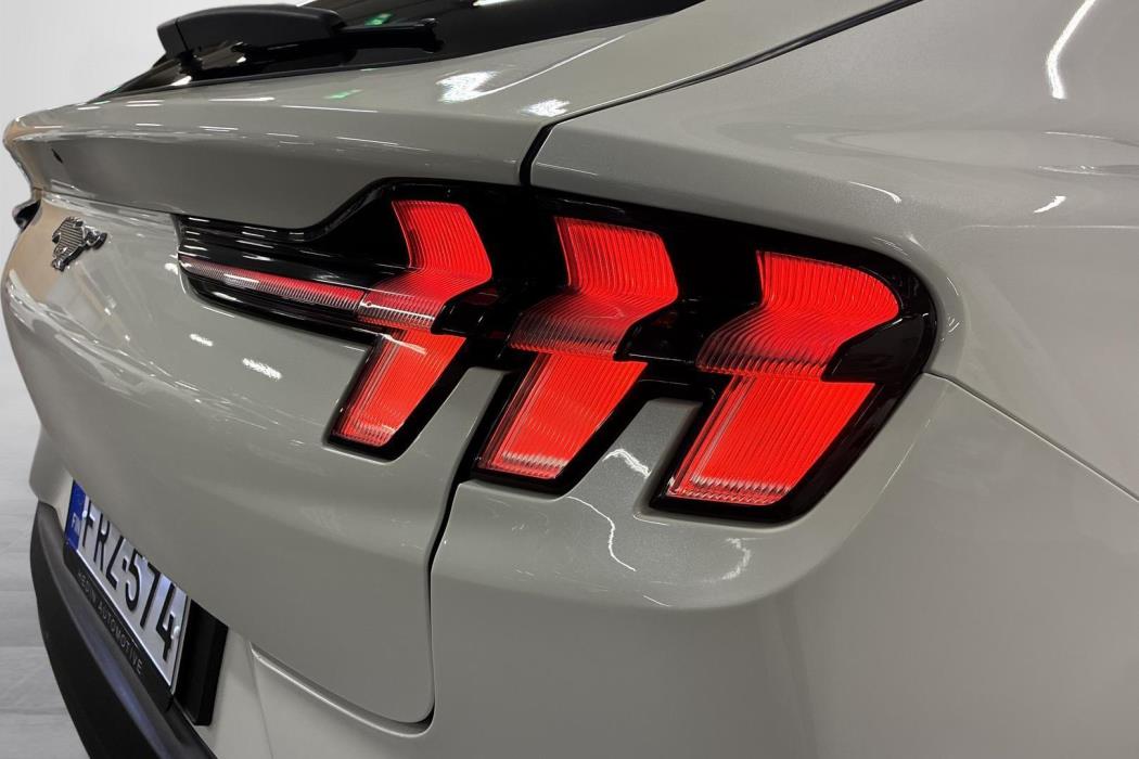 Ford Mustang Mach-E 2022