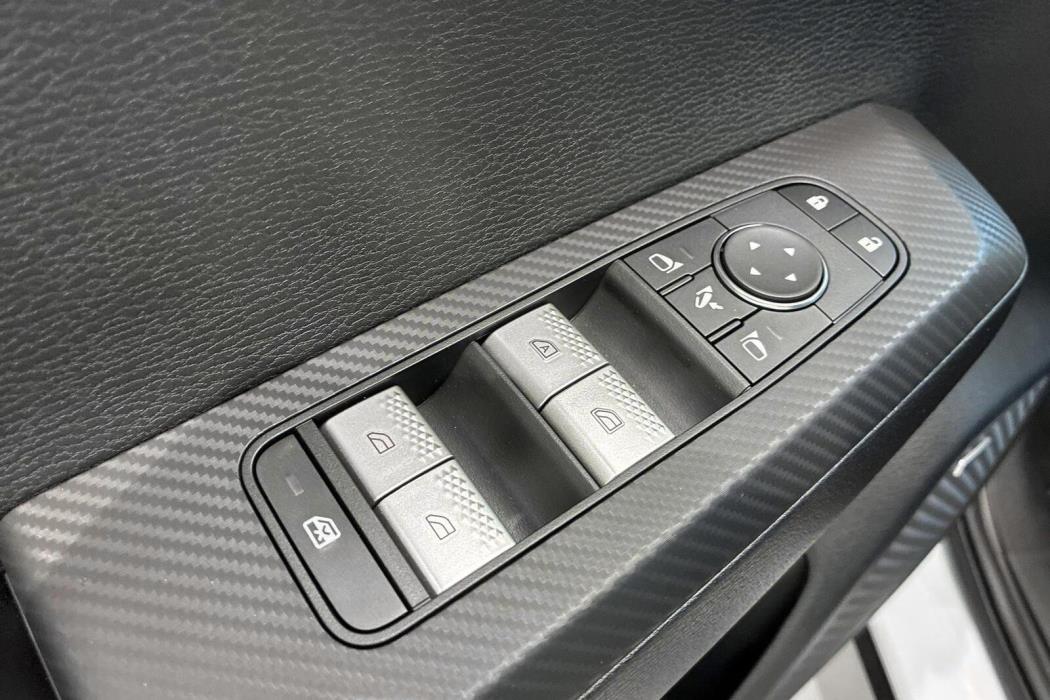 Mitsubishi Outlander 2025
