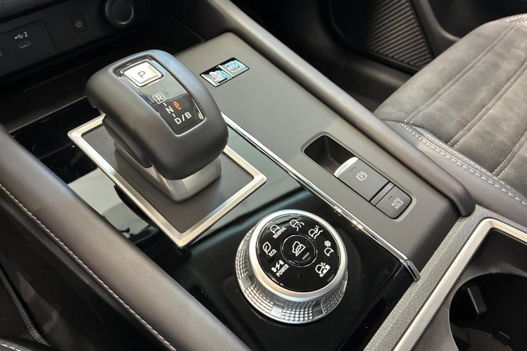 Mitsubishi Outlander 2025
