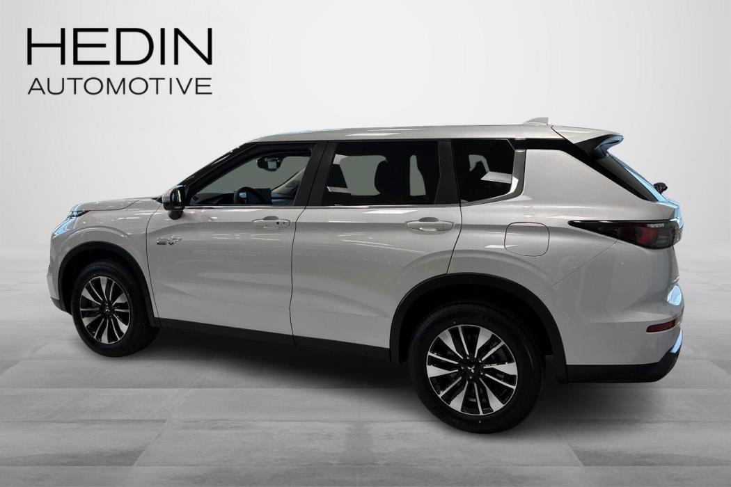 Mitsubishi Outlander 2025