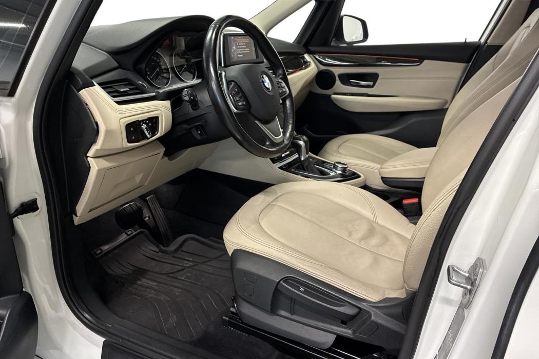 BMW 220 2016