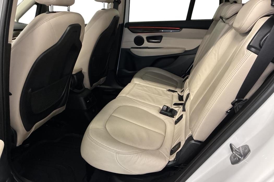 BMW 220 2016