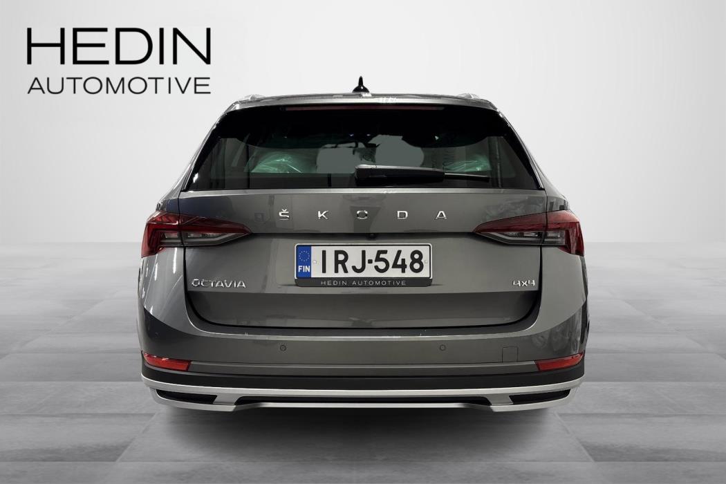 SKODA OCTAVIA 2023