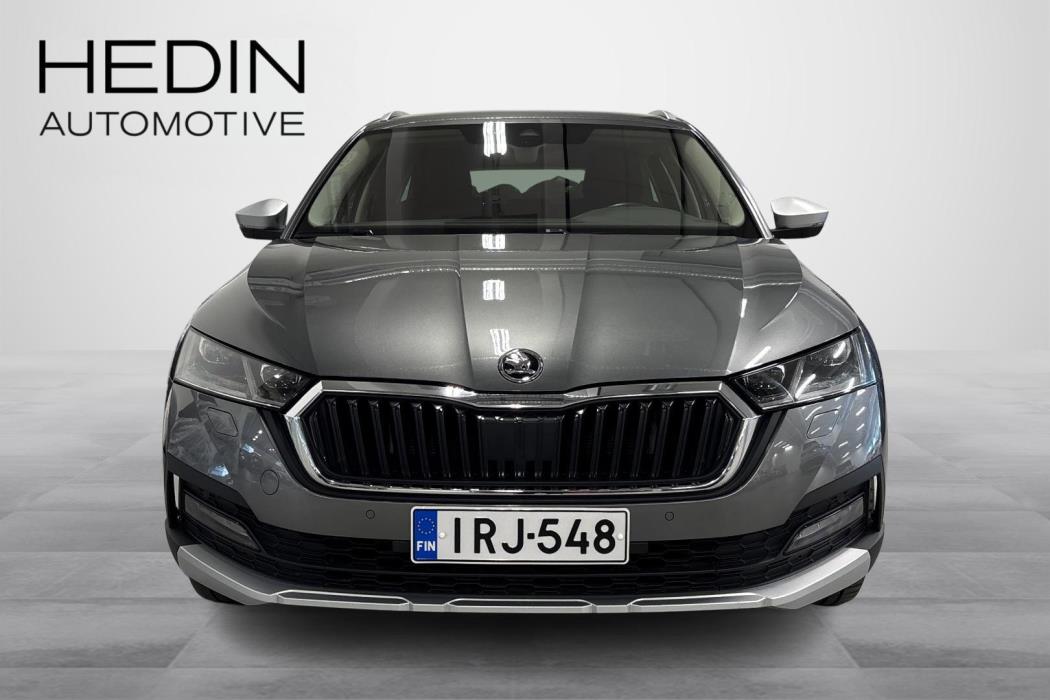 SKODA OCTAVIA 2023