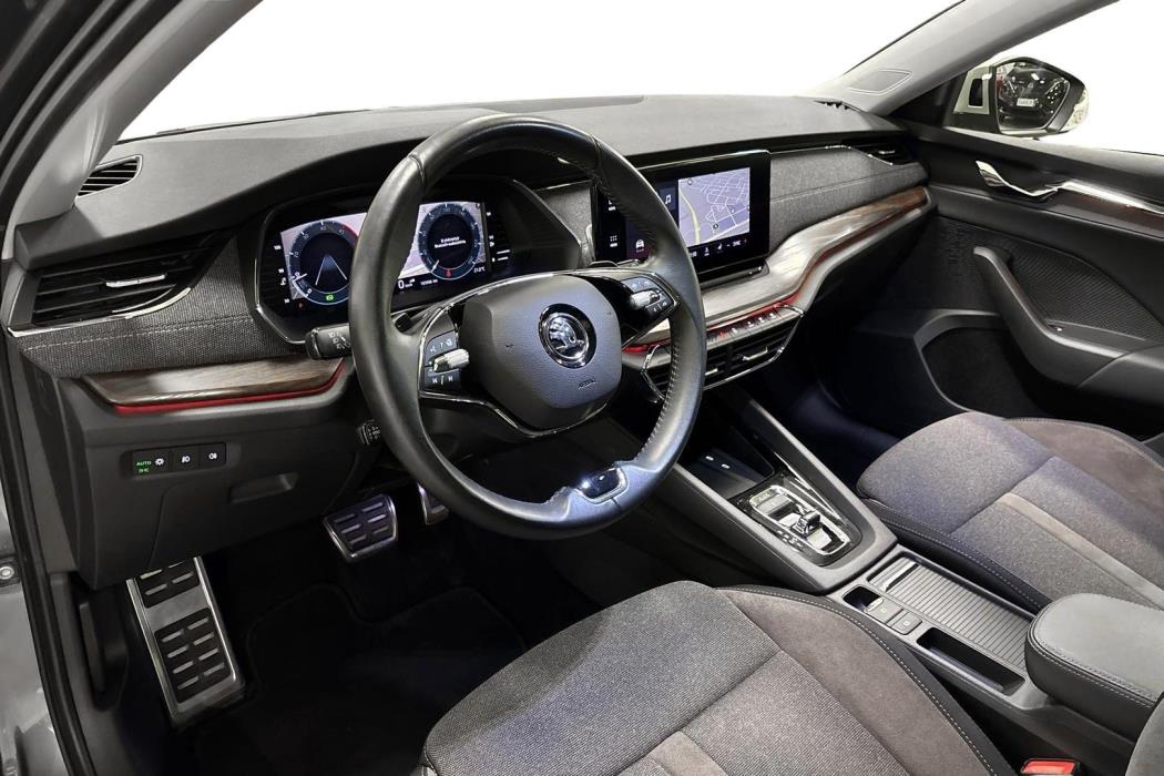 SKODA OCTAVIA 2023