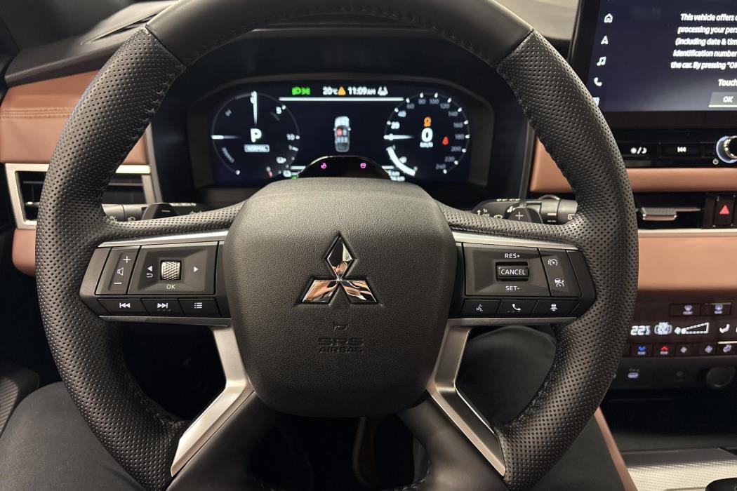 Mitsubishi Outlander 2025