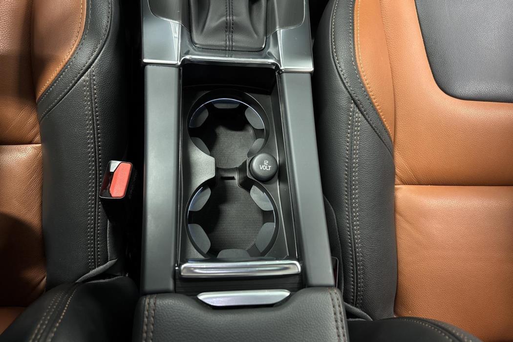 Volvo V60 Cross Country 2016