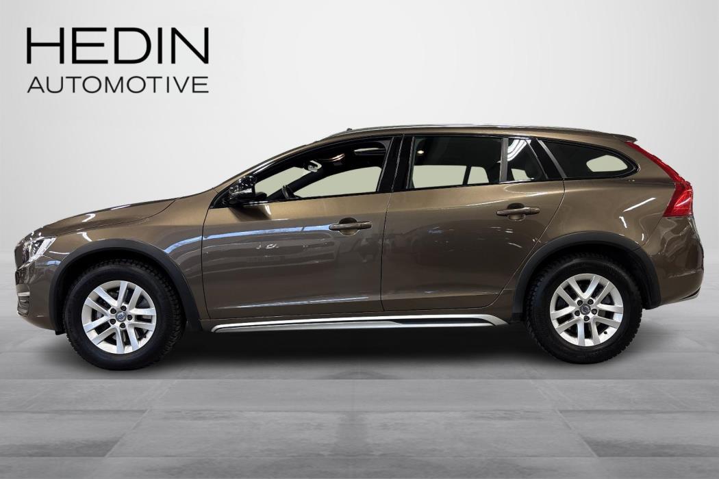Volvo V60 Cross Country 2016