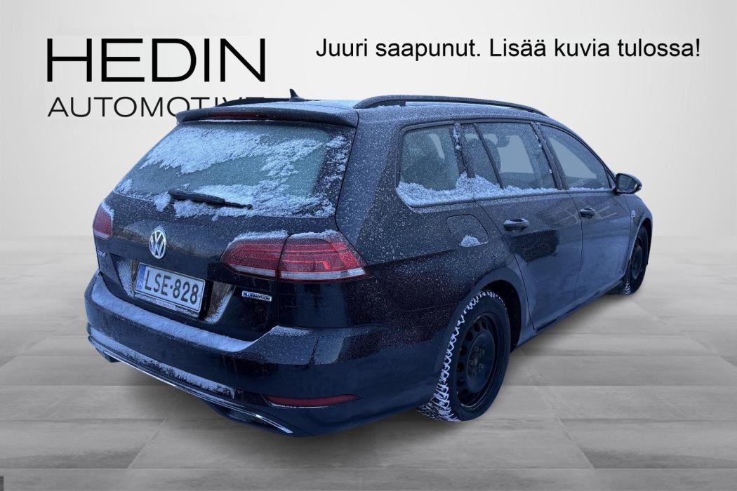 VOLKSWAGEN GOLF 2020