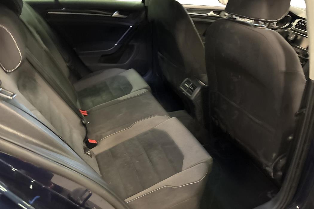 VOLKSWAGEN GOLF 2014