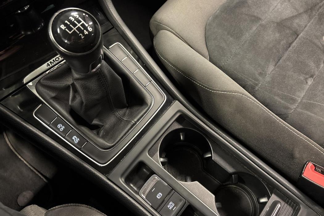 VOLKSWAGEN GOLF 2014