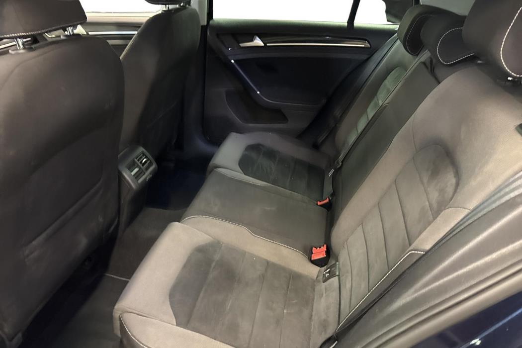 VOLKSWAGEN GOLF 2014