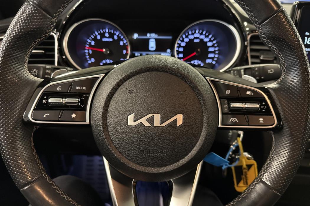 Kia ProCeed 2023