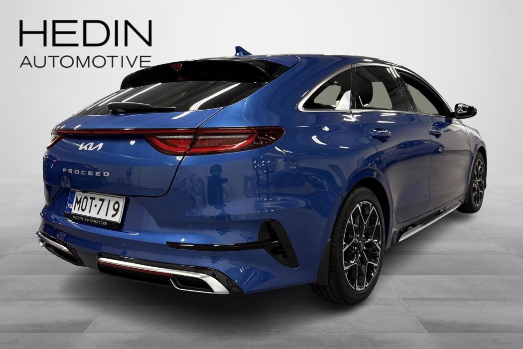 Kia ProCeed 2023