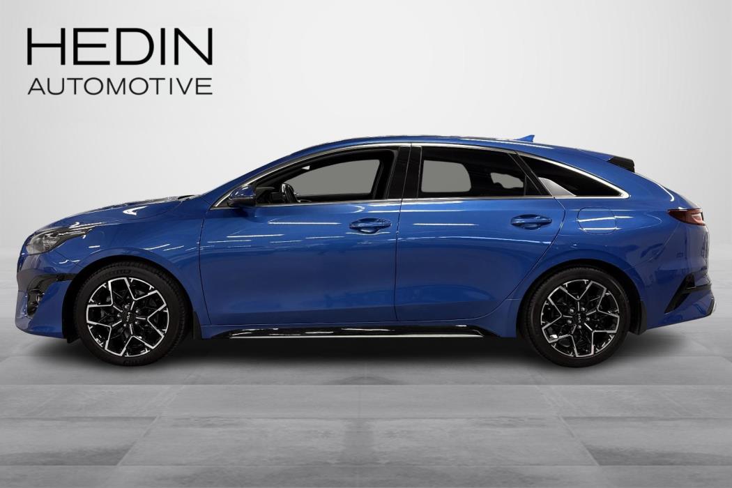Kia ProCeed 2023