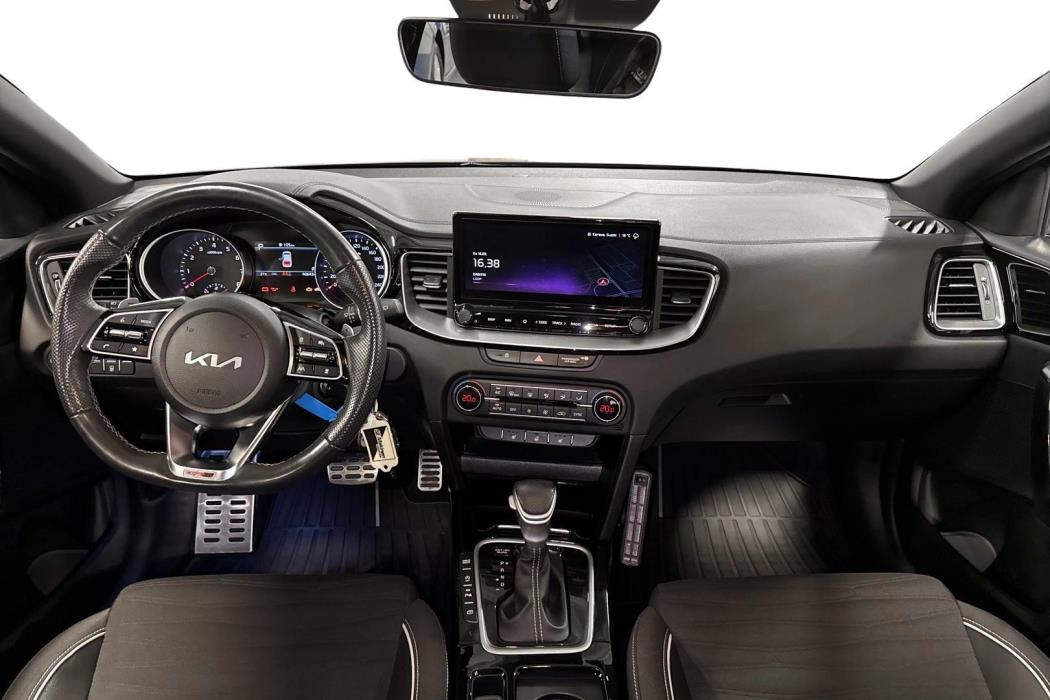 Kia ProCeed 2023