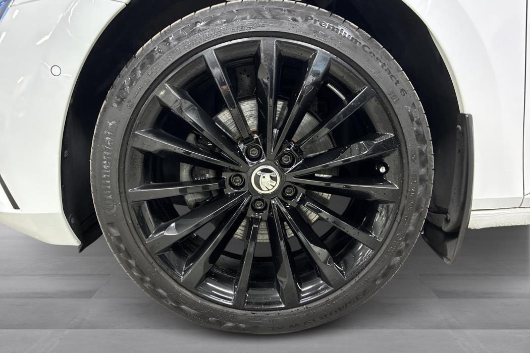 Skoda Superb 2021
